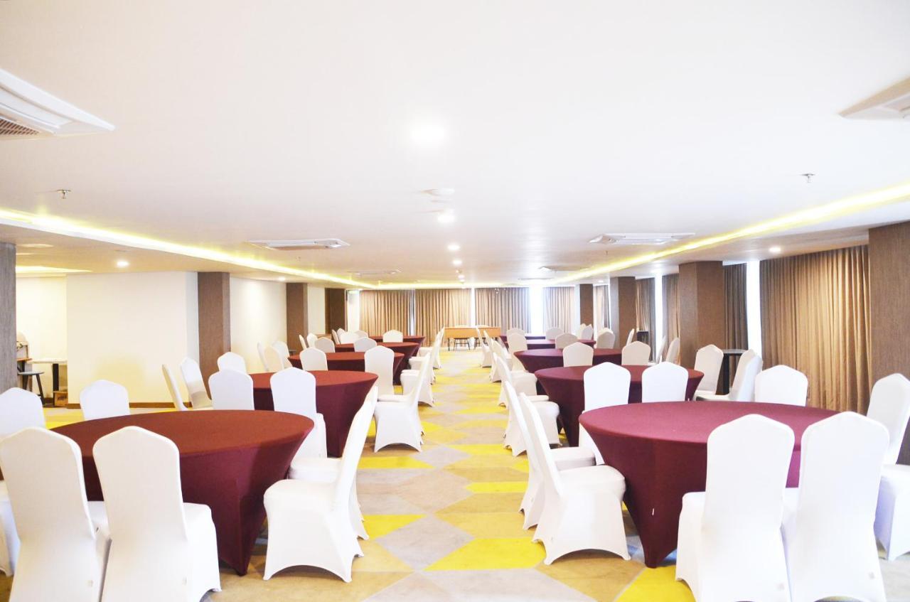 Louis Kienne Hotel Pemuda Семаранг Экстерьер фото