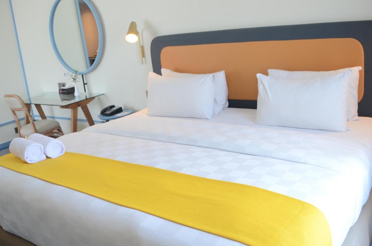 Louis Kienne Hotel Pemuda Семаранг Экстерьер фото
